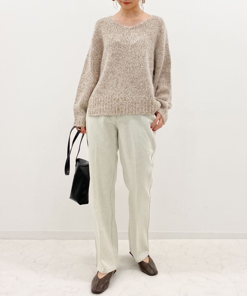 archives（アルシーヴ）の「Vネックニットプルオーバー（ニット/セーター・レディース・グリーン/モカ/ブルー/ベージュ・MEDIUM）」の20枚目の写真