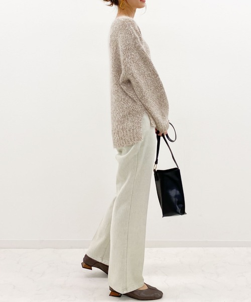 archives（アルシーヴ）の「Vネックニットプルオーバー（ニット/セーター・レディース・グリーン/モカ/ブルー/ベージュ・MEDIUM）」の21枚目の写真