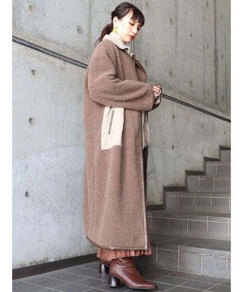 MURUA（ムルーア）の「バックスリットボアコート（ダウンジャケット 