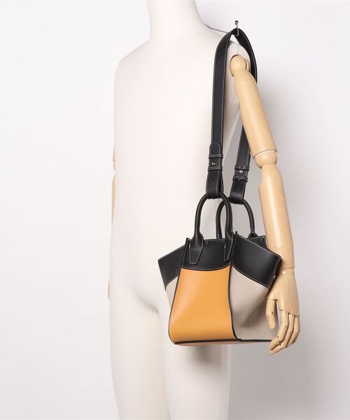 MONO　COMME CA（モノコムサ）の「２Wayバッグ（ハンドバッグ・レディース・ブラック/ベージュ/ブラウン・FREE）」の10枚目の写真