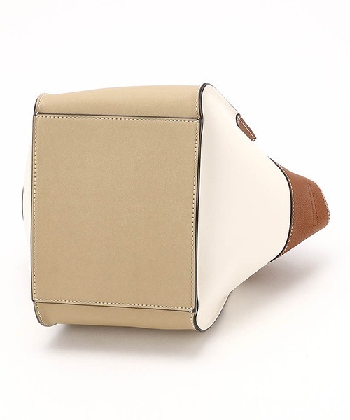 MONO　COMME CA（モノコムサ）の「２Wayバッグ（ハンドバッグ・レディース・ブラック/ベージュ/ブラウン・FREE）」の22枚目の写真