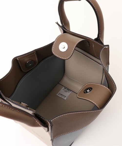 MONO　COMME CA（モノコムサ）の「２Wayバッグ（ハンドバッグ・レディース・ブラック/ベージュ/ブラウン・FREE）」の17枚目の写真