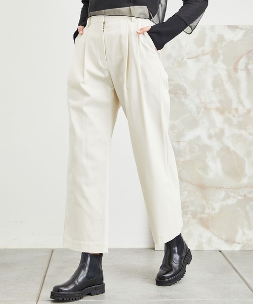 PUBLIC TOKYO(パブリックトウキョウ)の「クールチノ(チノパンツ・レディース・ホワイト/ベージュ/レッド・1/2)」の5枚目の写真