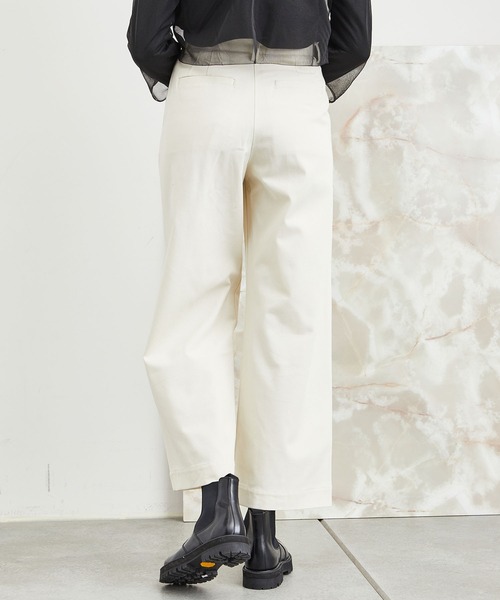 PUBLIC TOKYO(パブリックトウキョウ)の「クールチノ(チノパンツ・レディース・ホワイト/ベージュ/レッド・1/2)」の10枚目の写真