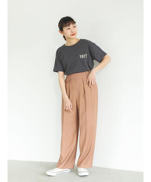 SLURR(スラ―)の「フラップデザインタックストレートパンツ(その他パンツ・レディース・ライトブルー/モカ/ライトグレー系1・FREE)」の16枚目の写真