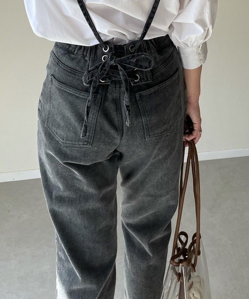 y/m by misato（イムバイミサト）の「レースUPストレートパンツ（デニムパンツ・レディース・ブラック・FREE）」の3枚目の写真