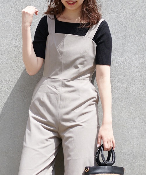 natural couture(ナチュラルクチュール)の「【WEB限定カラー有り】スクエアネックコンパクトニット(ニット/セーター・レディース・ブラック/オフホワイト/グリーン/その他1/その他2/レッド系その他/グレイッシュベージュ・FREE)」の12枚目の写真