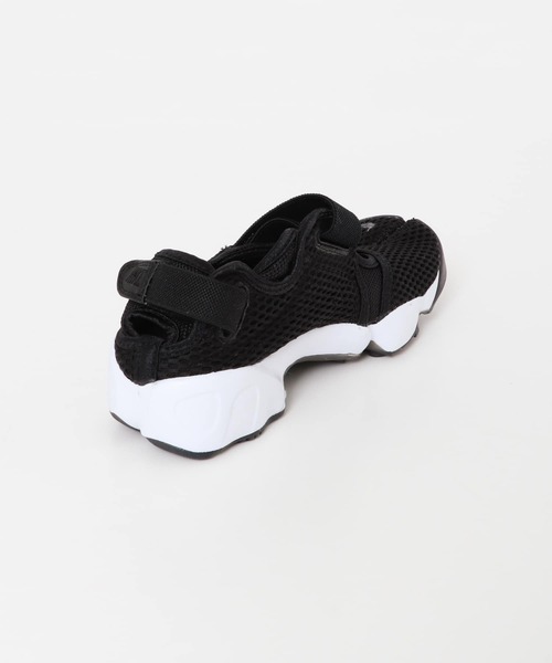 NIKE（ナイキ）の「NIKE　エアリフトブリーズ（サンダル・レディース・ホワイト系その他/ブラック系その他・23/24）」の6枚目の写真