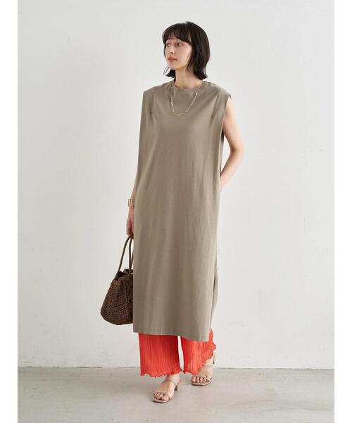 earth music&ecology（アースミュージックアンドエコロジー）の「Iラインスリーブレスカットワンピース　＊（ワンピース・レディース・グレイッシュベージュ/ピンク系その他2/ブルーグリーン/チャコールグレー/ダークブラウン・FREE）」の13枚目の写真