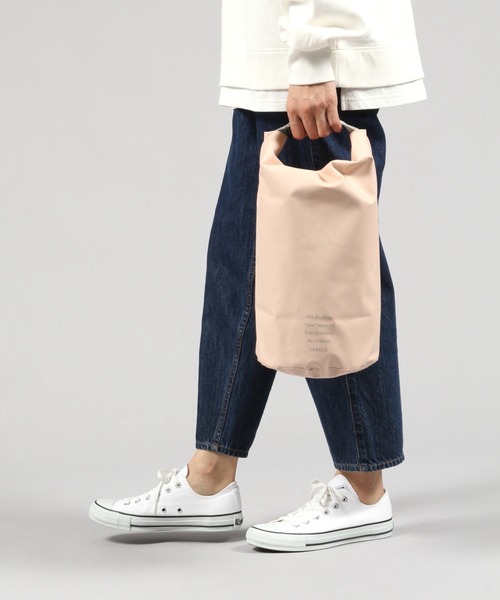 LAKOLE（ラコレ）の「【21DRY】ドライバッグ / 943212（ショルダーバッグ・レディース・アイボリー/ブラック/桜/グレー・FREE）」の5枚目の写真