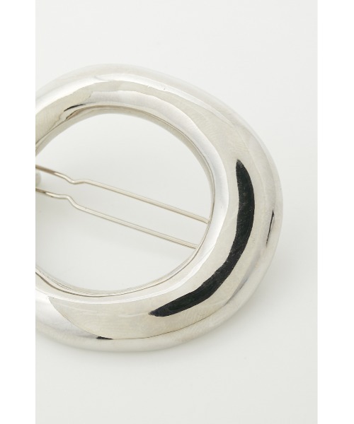 SLY（スライ）の「Sly Skin ROUND HAIR CLIP ヘアクリップ（バレッタ/ヘアクリップ・レディース・ベージュ/シルバー・FREE）」の10枚目の写真