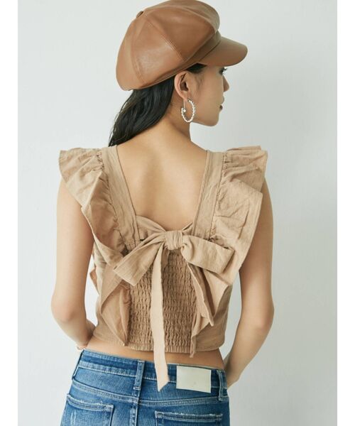 GYDA（ジェイダ）の「ラッフルBACKリボンスリーブレスブラウス（シャツ/ブラウス・レディース・ベージュ/オフホワイト/オリーブ・FREE）」の4枚目の写真