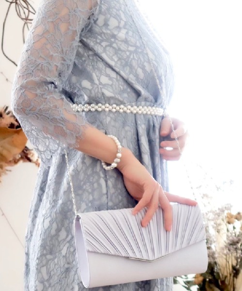 Cupid Heart（キューピッドハート）の「【Cupid Heart】結婚式用BAG♪ V字フラップパーティーバッグ（クラッチバッグ・レディース・ブラック/ベージュ/シルバー・MEDIUM）」の8枚目の写真