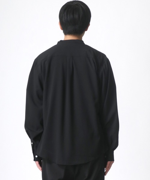 Lazar（ラザル）の「ポリトロ リラックス オーバーサイズ バンドカラートロミシャツ（シャツ/ブラウス・メンズ・ホワイト/チャコールグレー/ブラック/ターコイズブルー/モカ・LL/M/L）」の19枚目の写真