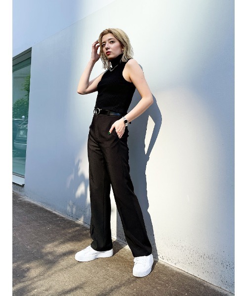 ENVYM（アンビー）の「ハイネックノースリーブＴＯＰＳ（Tシャツ/カットソー・レディース・ブラック/ホワイト・FREE）」の7枚目の写真