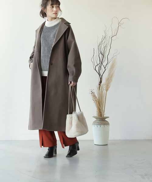 frames RAY CASSIN（フレームスレイカズン）の「【WEB限定】ボリュームスリーブロングコート（チェスターコート・レディース・モカ/ブラック/キナリ・FREE）」の19枚目の写真