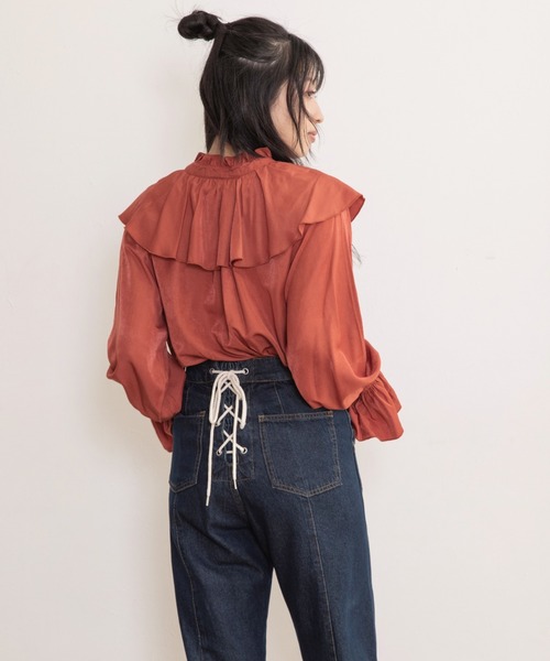 Mysa&Liina（ミーサリーナ）の「フリルカラー2WAYブラウス（シャツ/ブラウス・レディース・ブラック/ブラウン/アイボリー・M）」の7枚目の写真