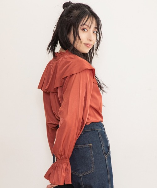 Mysa&Liina（ミーサリーナ）の「フリルカラー2WAYブラウス（シャツ/ブラウス・レディース・ブラック/ブラウン/アイボリー・M）」の15枚目の写真