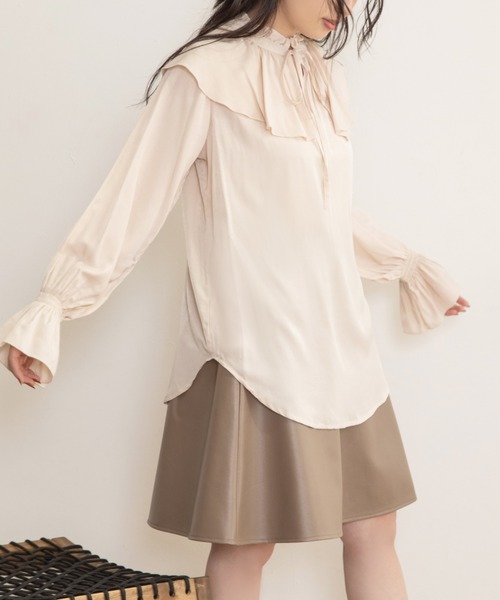 Mysa&Liina（ミーサリーナ）の「フリルカラー2WAYブラウス（シャツ/ブラウス・レディース・ブラック/ブラウン/アイボリー・M）」の9枚目の写真