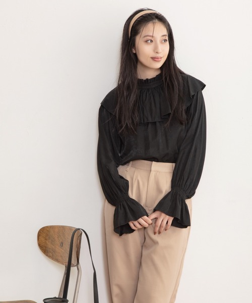 Mysa&Liina（ミーサリーナ）の「フリルカラー2WAYブラウス（シャツ/ブラウス・レディース・ブラック/ブラウン/アイボリー・M）」の14枚目の写真