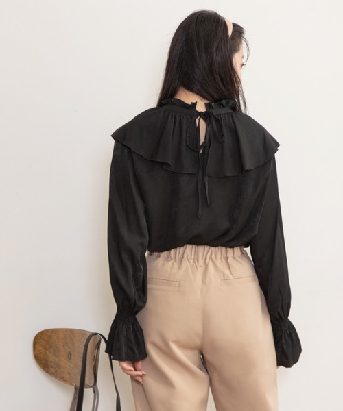 Mysa&Liina（ミーサリーナ）の「フリルカラー2WAYブラウス（シャツ/ブラウス・レディース・ブラック/ブラウン/アイボリー・M）」の22枚目の写真