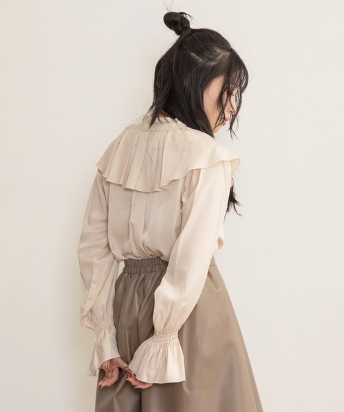 Mysa&Liina（ミーサリーナ）の「フリルカラー2WAYブラウス（シャツ/ブラウス・レディース・ブラック/ブラウン/アイボリー・M）」の20枚目の写真