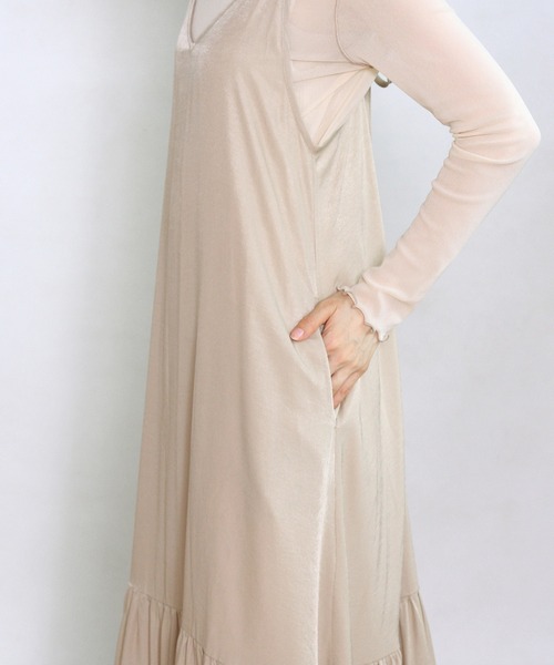 Crisp（クリスプ）の「ヘムギャザーキャミワンピース（ワンピース・レディース・ブラック/ベージュ/ブルー・FREE）」の19枚目の写真