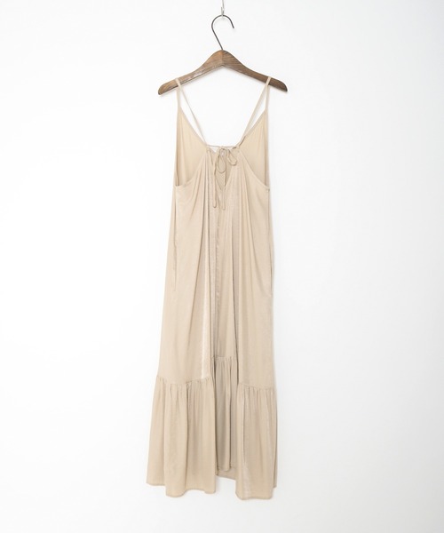 Crisp（クリスプ）の「ヘムギャザーキャミワンピース（ワンピース・レディース・ブラック/ベージュ/ブルー・FREE）」の16枚目の写真