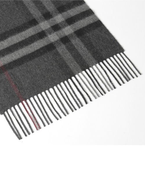 ECHELLE Liberte(エシェルリベルテ)の「BURBERRY CLASSIC CHECK CASHMERE SCARF バーバリー クラシック チェック マフラー カシミヤ スカーフ(マフラー・レディース・ブラック/ベージュ/ネイビー/グレー/チャコール・FREE)」の17枚目の写真