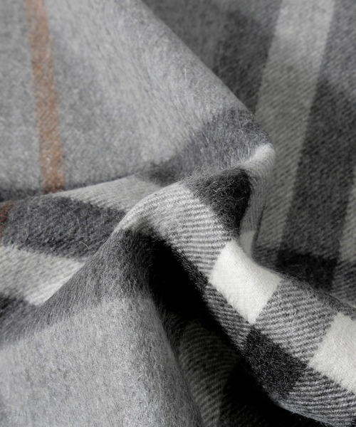 ECHELLE Liberte(エシェルリベルテ)の「BURBERRY CLASSIC CHECK CASHMERE SCARF バーバリー クラシック チェック マフラー カシミヤ スカーフ(マフラー・レディース・ブラック/ベージュ/ネイビー/グレー/チャコール・FREE)」の13枚目の写真