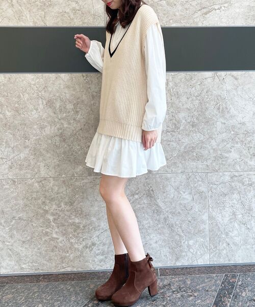 MAJESTIC LEGON(マジェスティックレゴン)の「Vネックベストセットチュニックワンピ(シャツワンピース・レディース・ブラック系その他/グリーン系その他/ホワイト系その他2・SMALL/MEDIUM)」の9枚目の写真