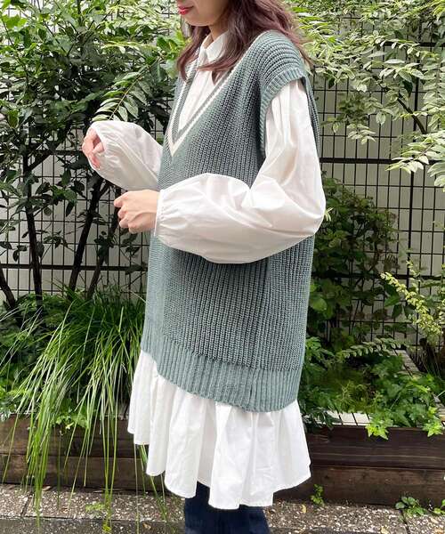 MAJESTIC LEGON(マジェスティックレゴン)の「Vネックベストセットチュニックワンピ(シャツワンピース・レディース・ブラック系その他/グリーン系その他/ホワイト系その他2・SMALL/MEDIUM)」の12枚目の写真