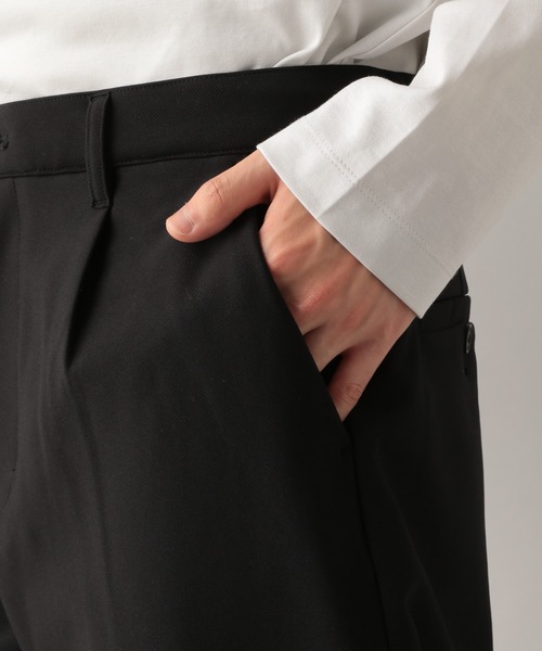 GLOBAL WORK（グローバルワーク）の「LAZY SLACKS/954969（スラックス・メンズ・アイボリー/ブラック・MEDIUM/LARGE/SMALL）」の18枚目の写真