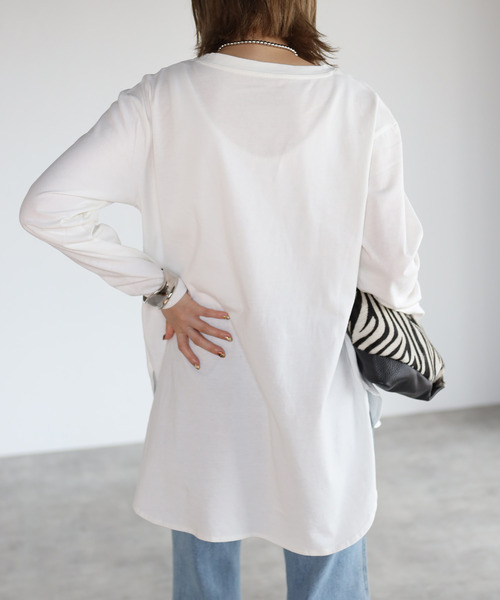 amini(アミニ)の「【2021-2022 A/W】サイドスリットコットンロングTシャツ(Tシャツ/カットソー・レディース・ブラック/パープル/オフホワイト/グレイッシュベージュ・MEDIUM)」の11枚目の写真