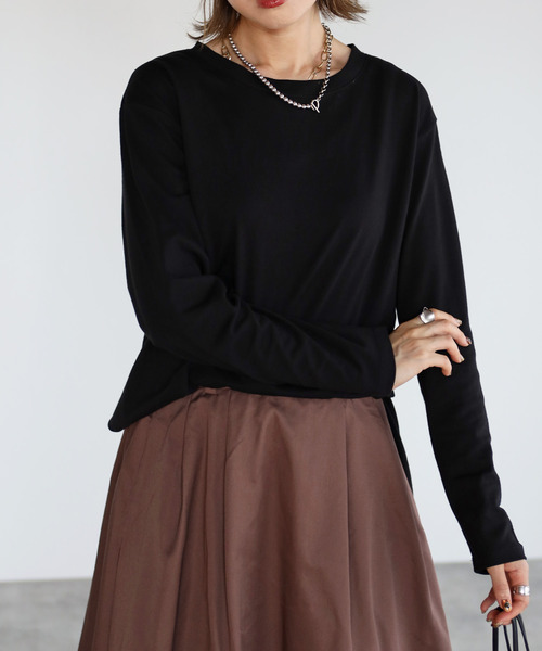amini(アミニ)の「【2021-2022 A/W】サイドスリットコットンロングTシャツ(Tシャツ/カットソー・レディース・ブラック/パープル/オフホワイト/グレイッシュベージュ・MEDIUM)」の8枚目の写真