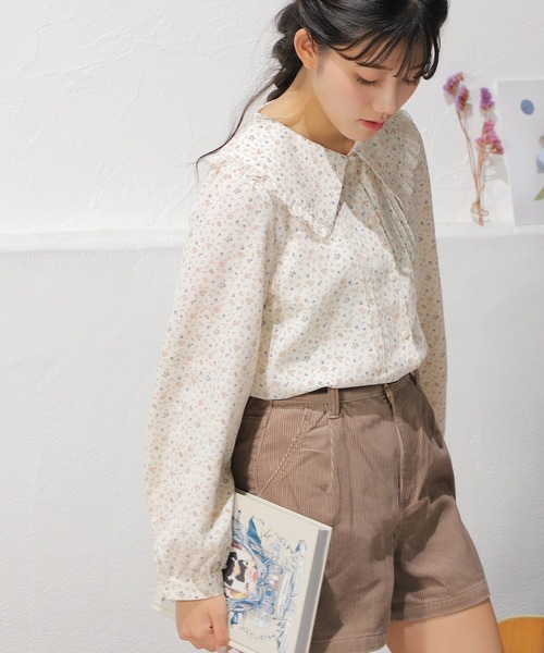 Honeys（ハニーズ）の「ビッグ衿ブラウス（シャツ/ブラウス・レディース・ホワイト/ブラック/ベージュ系その他/グリーン系その他/ブルー系その他・S/M/L）」の18枚目の写真