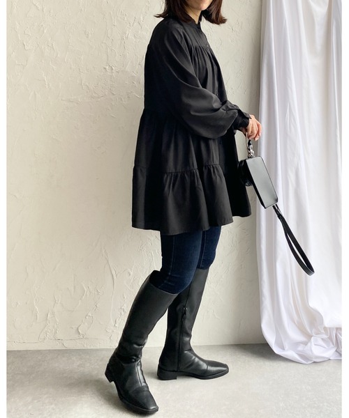 She's Closet（シーズクローゼット）の「Aラインフレア長袖ティアードチュニックブラウス（チュニック・レディース・ホワイト/ブラック/ダークグリーン/ベージュ・FREE）」の7枚目の写真