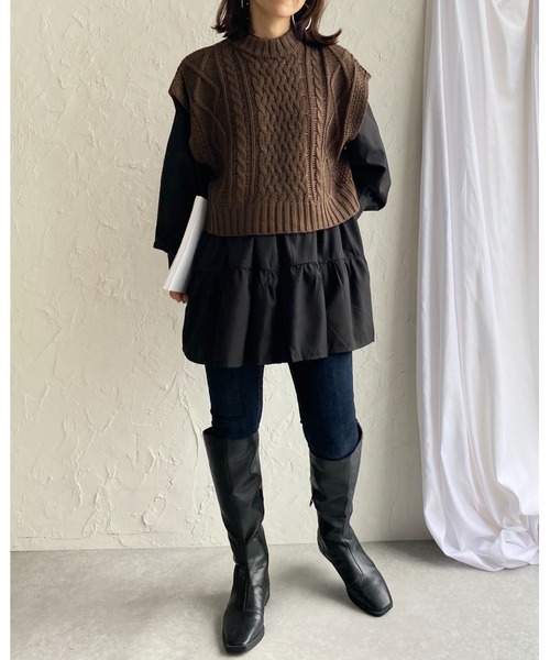 She's Closet（シーズクローゼット）の「Aラインフレア長袖ティアードチュニックブラウス（チュニック・レディース・ホワイト/ブラック/ダークグリーン/ベージュ・FREE）」の11枚目の写真