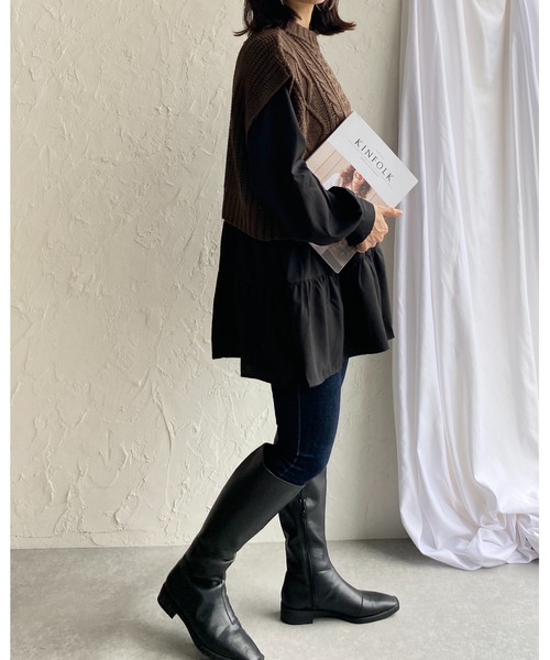 She's Closet（シーズクローゼット）の「Aラインフレア長袖ティアードチュニックブラウス（チュニック・レディース・ホワイト/ブラック/ダークグリーン/ベージュ・FREE）」の12枚目の写真