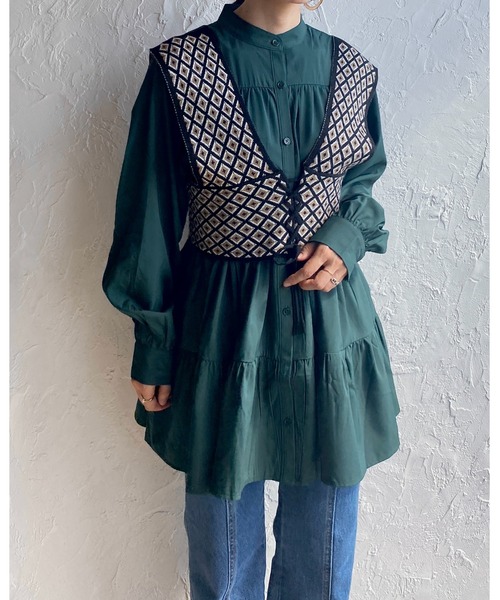 She's Closet（シーズクローゼット）の「Aラインフレア長袖ティアードチュニックブラウス（チュニック・レディース・ホワイト/ブラック/ダークグリーン/ベージュ・FREE）」の14枚目の写真