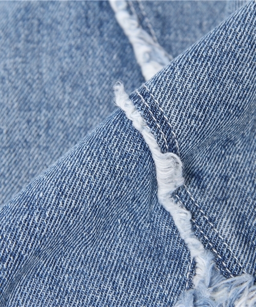 Kastane（カスタネ）の「デニムオーバーオールスカート（デニムパンツ・レディース・ライトブルー・FREE）」の12枚目の写真