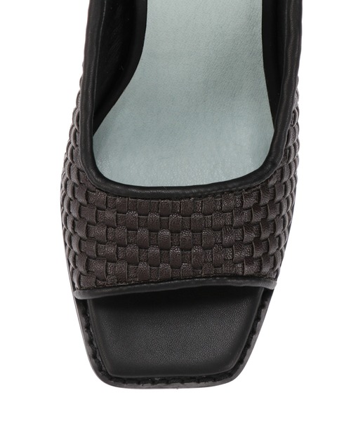 PAMEO POSE(パメオポーズ)の「Seawater Heel Mule Black(サンダル・レディース・ブラック・38/39/37)」の2枚目の写真