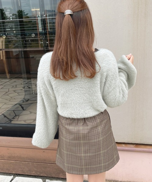 Amiur ボリューム袖 ファー シャギー ニット セーター F セール】上品に華やぐ。袖ボリュームラメフィルムヤーンシャギー