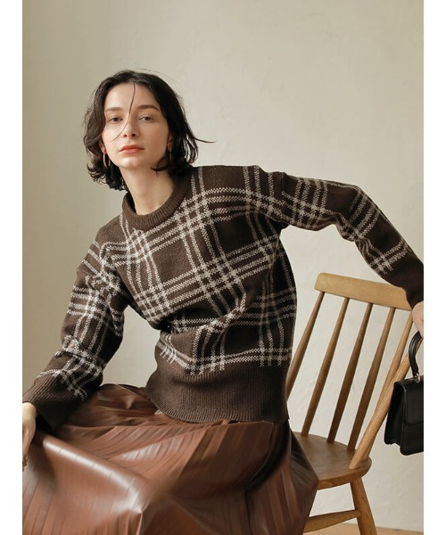 ACYM（アシーム）の「Check pattern over ニット（ニット/セーター・レディース・ブラウン/グレー・FREE）」の3枚目の写真