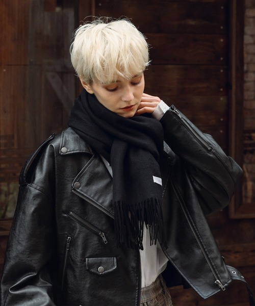 MUHET（ミュエータ）の「ウォッシャブルウールフリンジマフラー（マフラー・レディース・ブラック/グレー/キャメル・FREE）」の21枚目の写真