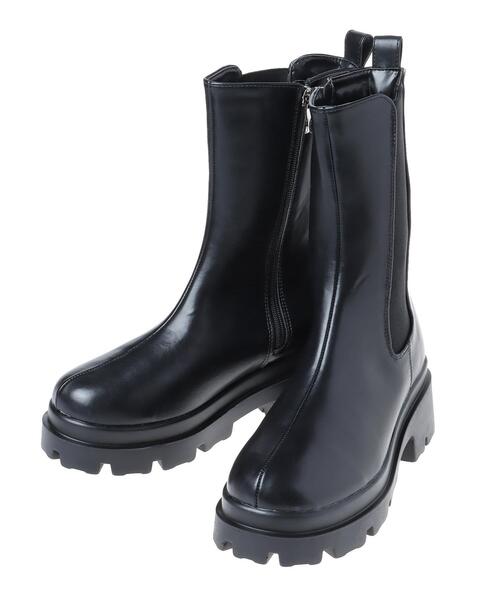 INGNI（イング）の「プラットフォームソールミドルレングスサイドゴアブーツ（ブーツ・レディース・ブラック・M）」の2枚目の写真