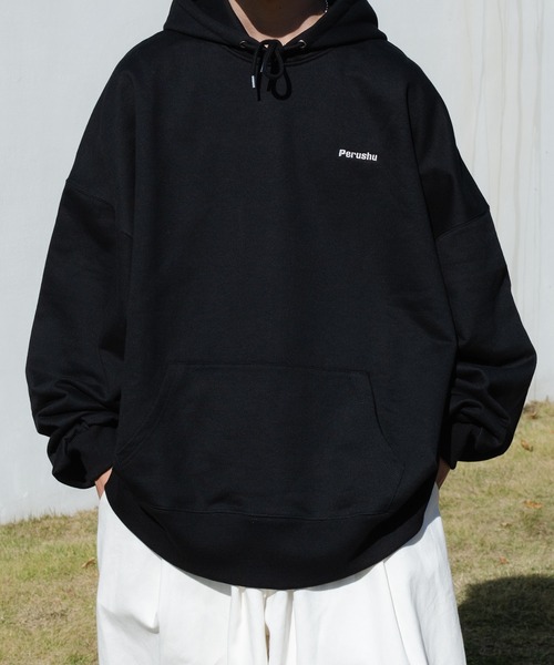 Perushu（ペルーシュ）の「Perushu刺繍ロゴパーカー（パーカー・メンズ・ライトグレー/ブラック/オフホワイト/オレンジ/グリーン・MEDIUM/LARGE）」の3枚目の写真