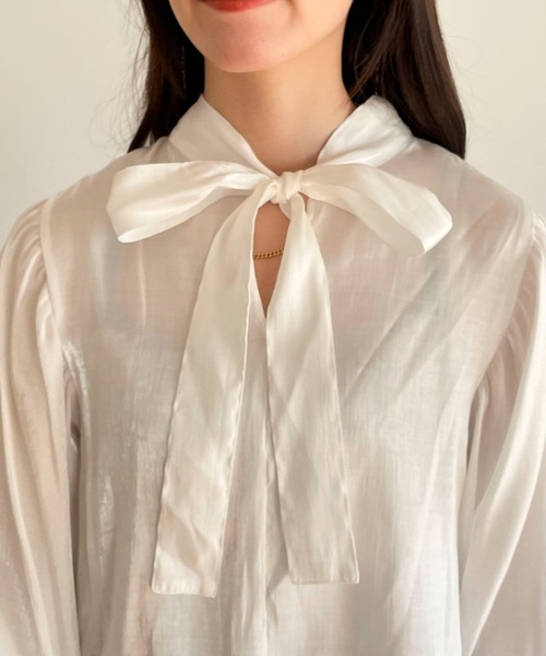 EPIMI E'PIMMY（エピミエピミー）の「前後２wayボウタイブラウス（シャツ/ブラウス・レディース・ベージュ/オフホワイト/マスタード・MEDIUM）」の5枚目の写真