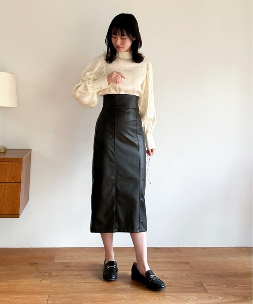 EPIMI E'PIMMY（エピミエピミー）の「前後２wayボウタイブラウス（シャツ/ブラウス・レディース・ベージュ/オフホワイト/マスタード・MEDIUM）」の11枚目の写真