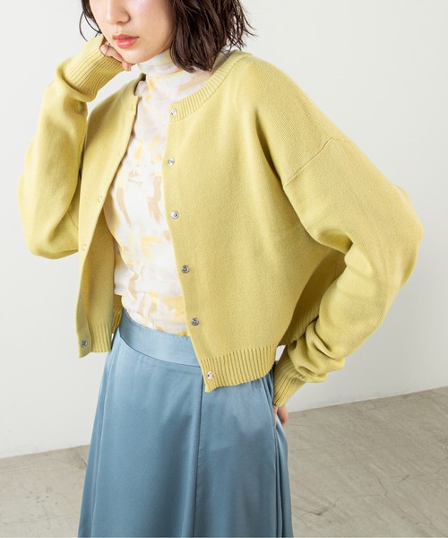 ANGIE（アンジー）の「スナップボタンショート2WAYニットカーディガン（カーディガン/ボレロ・レディース・グリーン/オフホワイト/イエロー/オレンジ/ピンク/ブラック・FREE）」の4枚目の写真